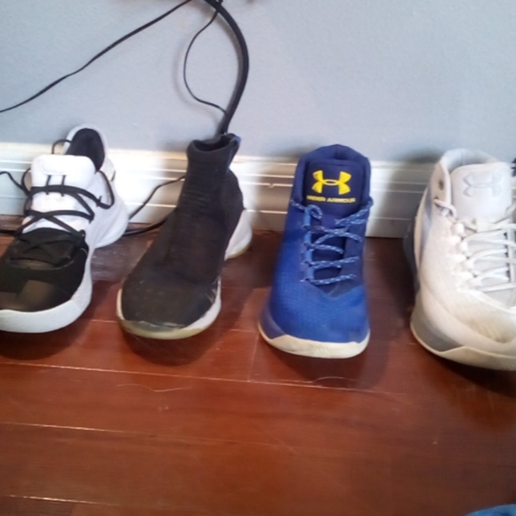 Shoes - Picture 5 of 10